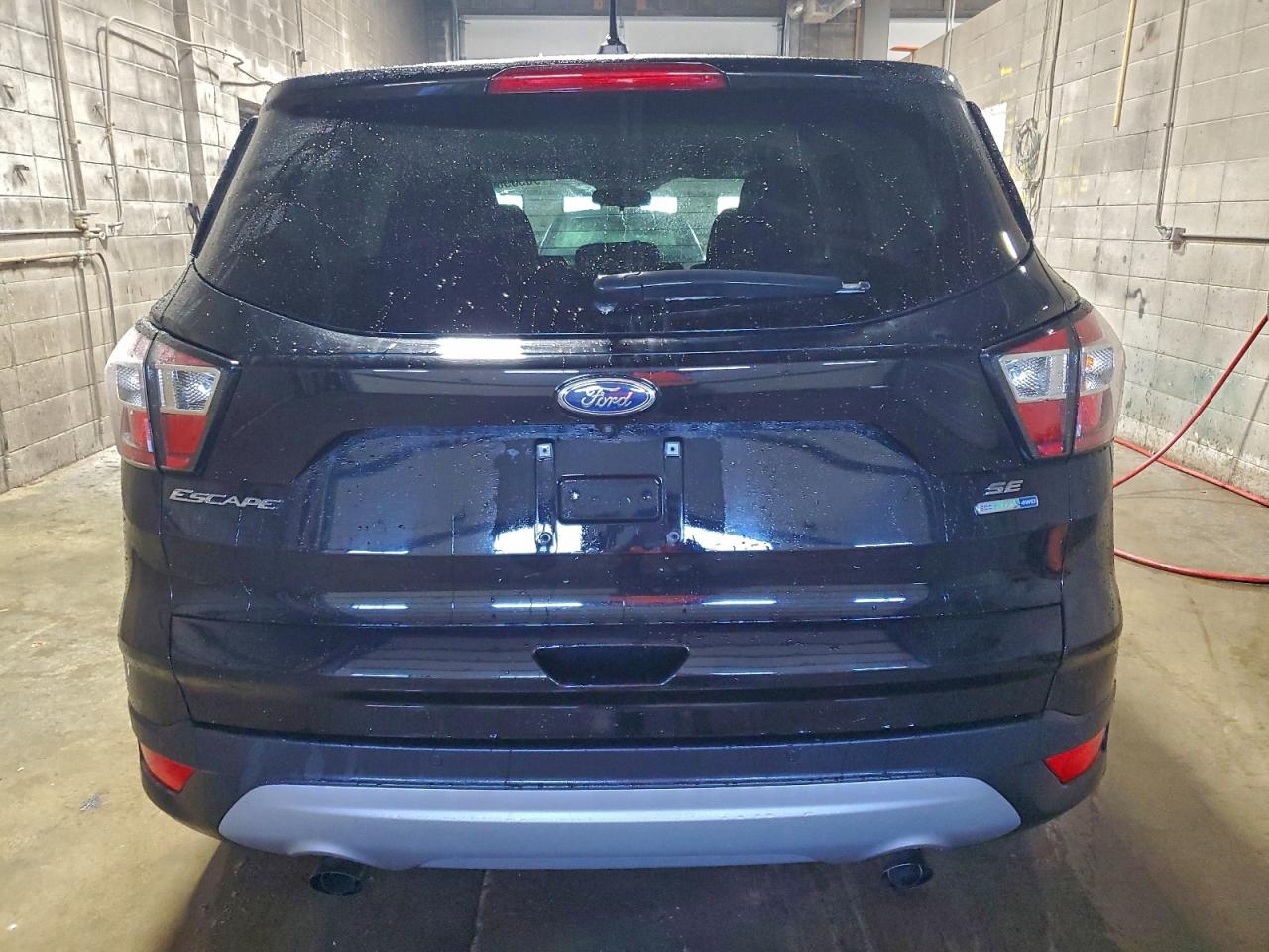 2017 FORD ESCAPE SE photo 11