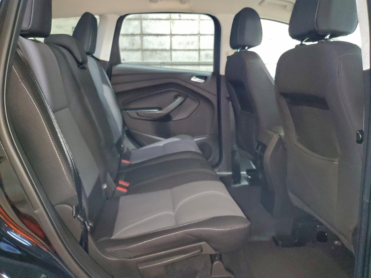 2017 FORD ESCAPE SE photo 21