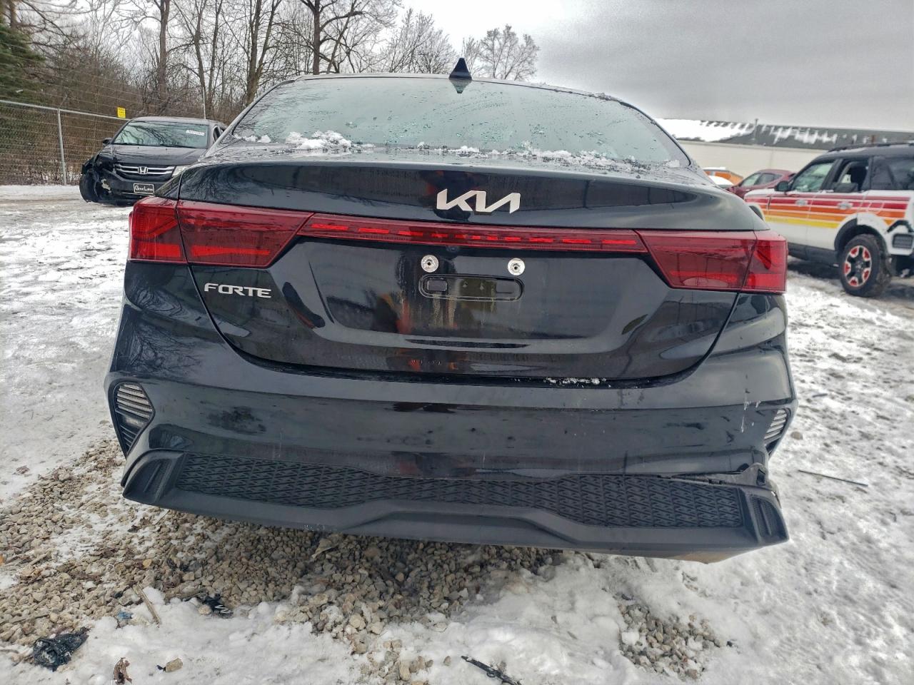 2023 KIA FORTE LX photo 6