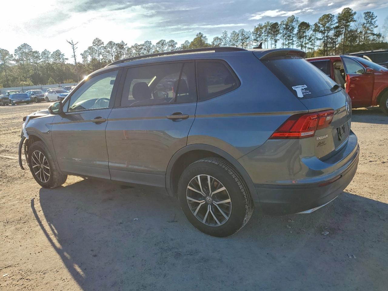2021 VOLKSWAGEN TIGUAN S photo 2