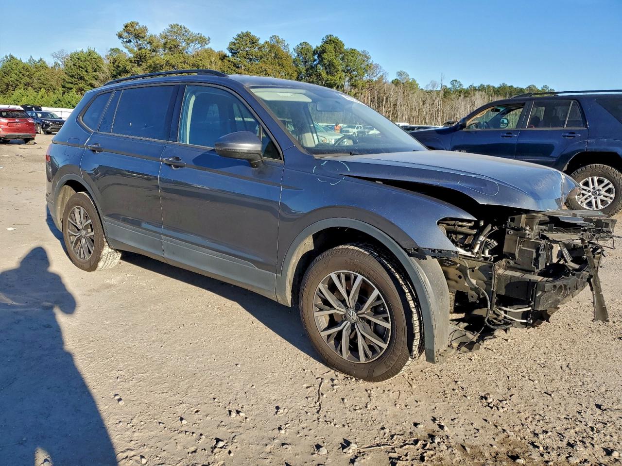 2021 VOLKSWAGEN TIGUAN S photo 4
