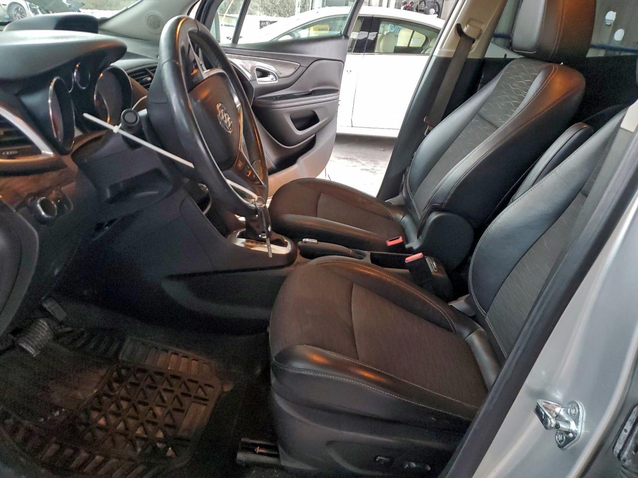 2015 BUICK ENCORE photo 13