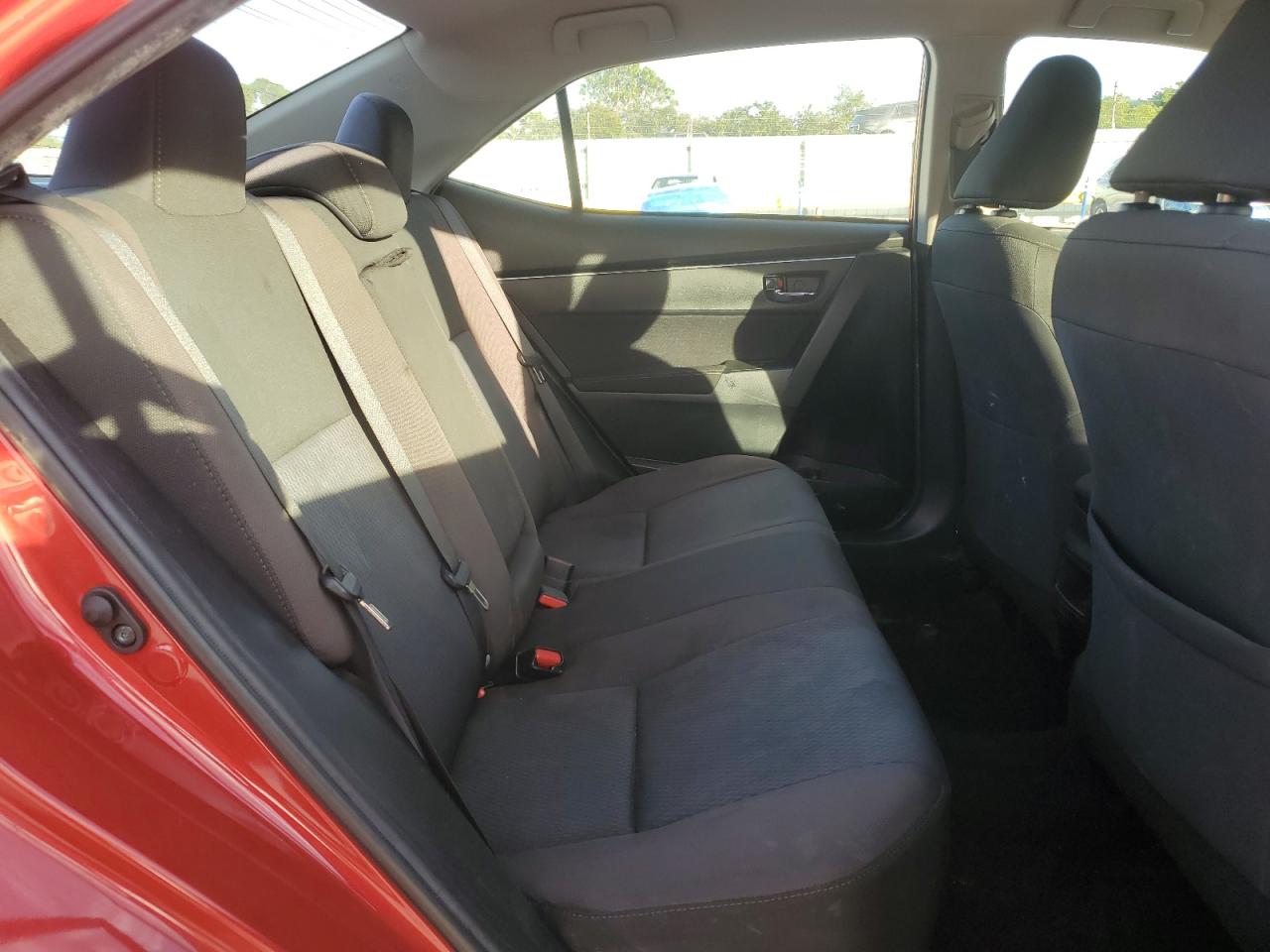 2019 TOYOTA COROLLA L photo 28
