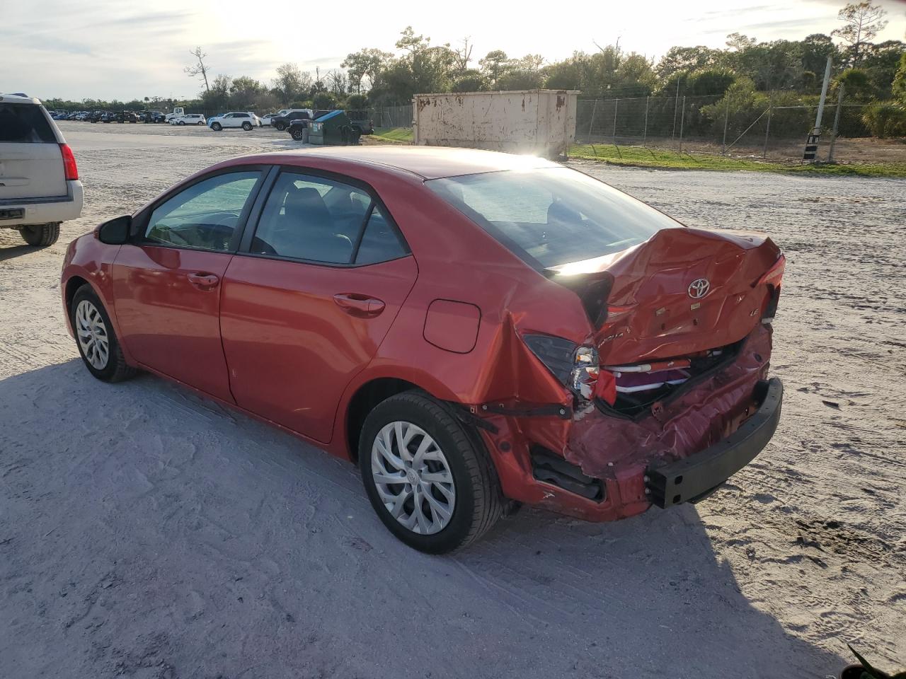 2019 TOYOTA COROLLA L photo 4