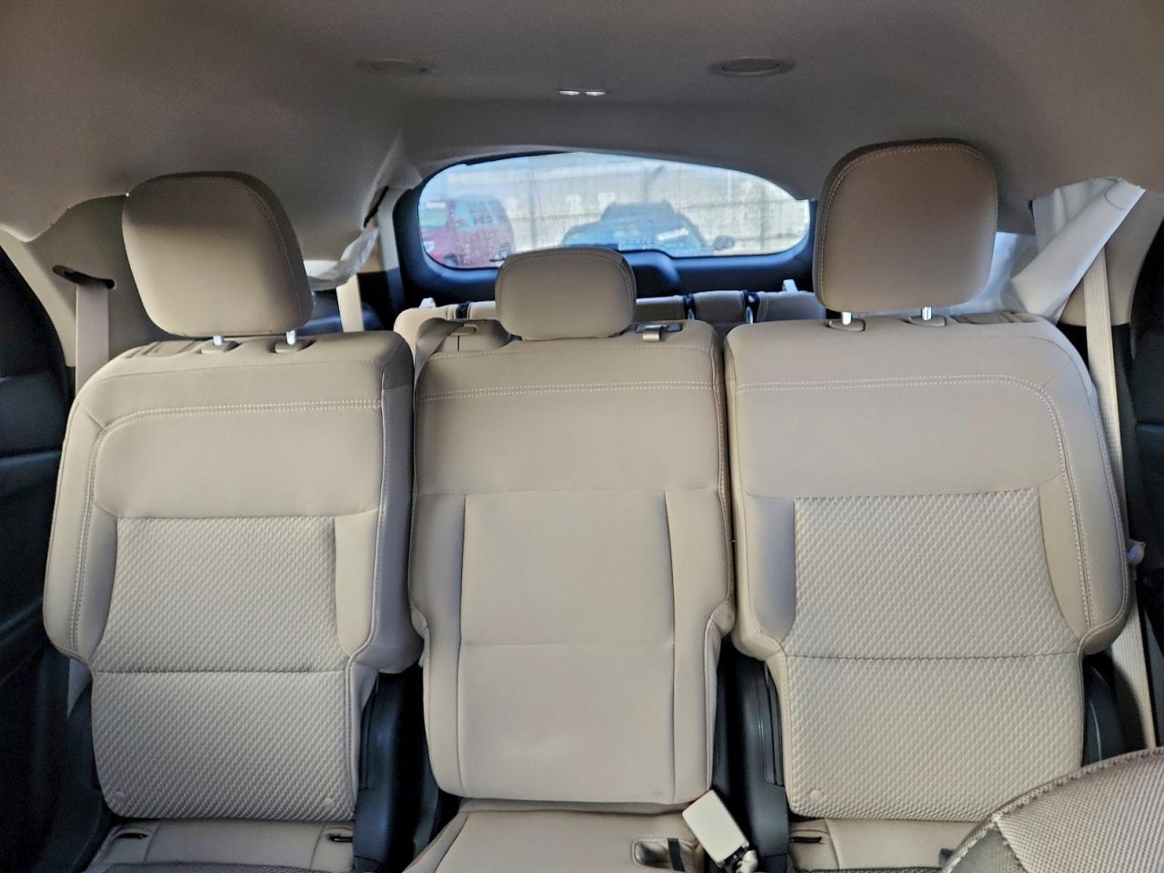 2024 FORD EXPLORER photo 19
