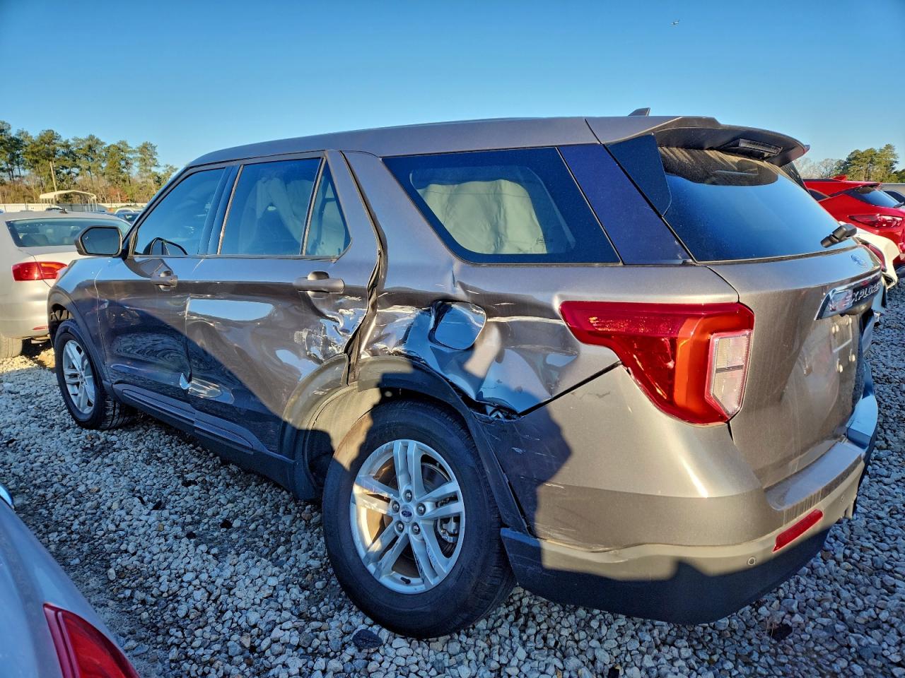 2024 FORD EXPLORER photo 3