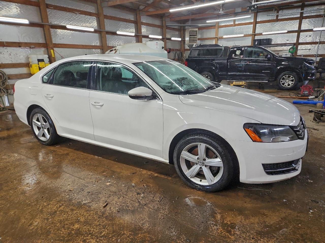 2012 VOLKSWAGEN PASSAT SE photo 10
