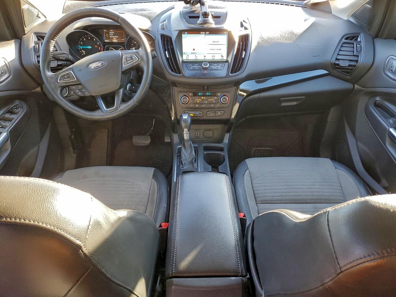 2017 FORD ESCAPE SE photo 15