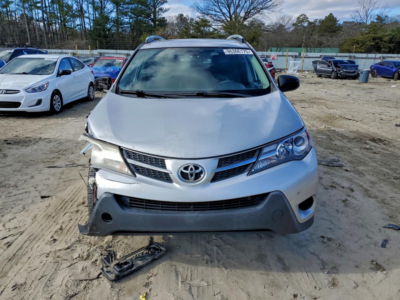 2014 TOYOTA RAV4 LE photo 9