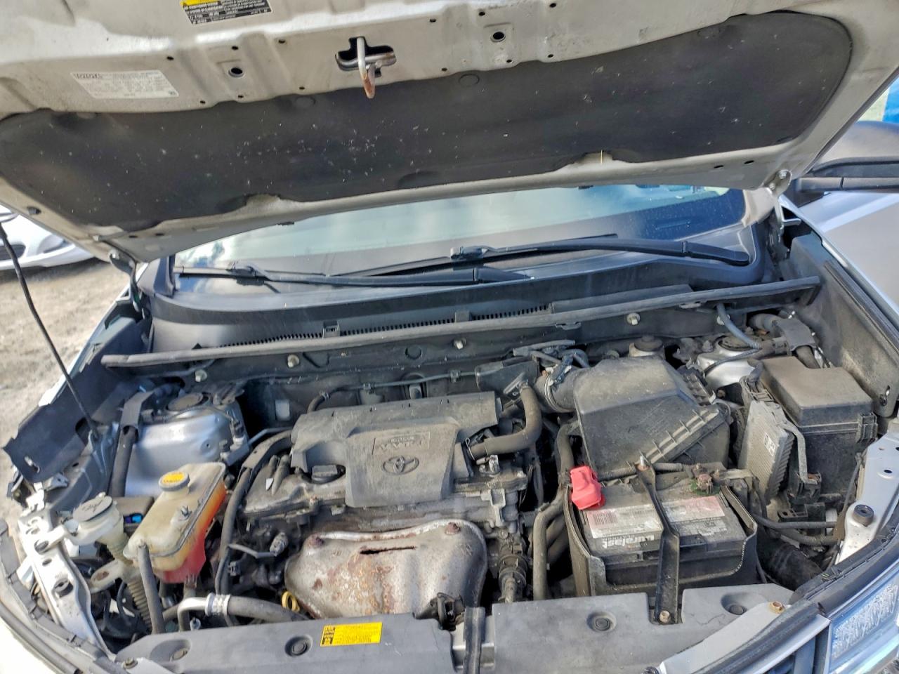 2014 TOYOTA RAV4 LE photo 23