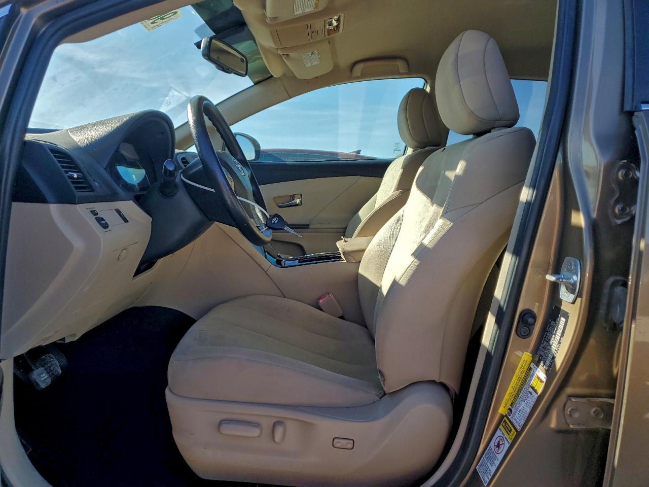 2009 TOYOTA VENZA photo 25