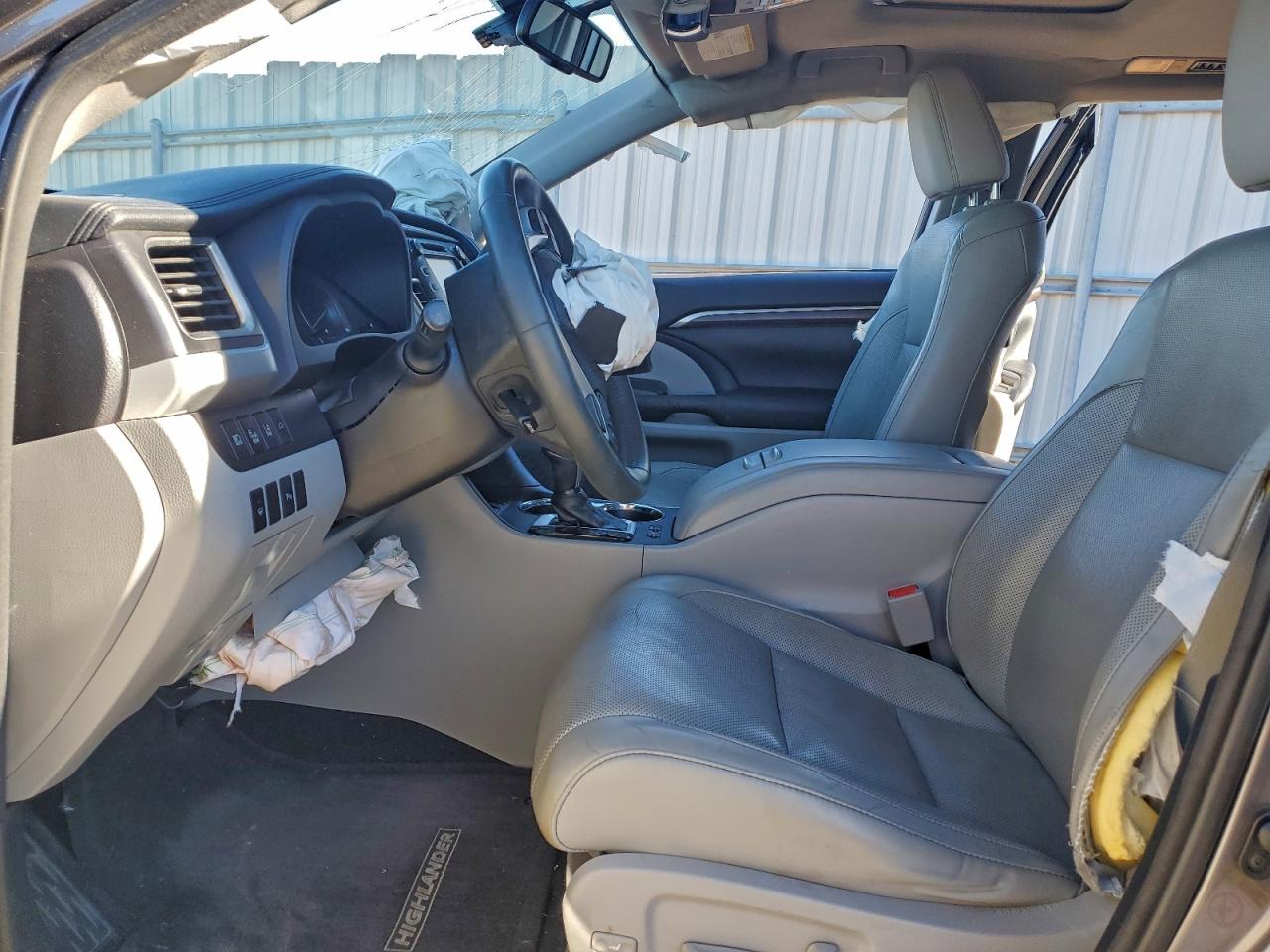 2016 TOYOTA HIGHLANDER LIMITED photo 7