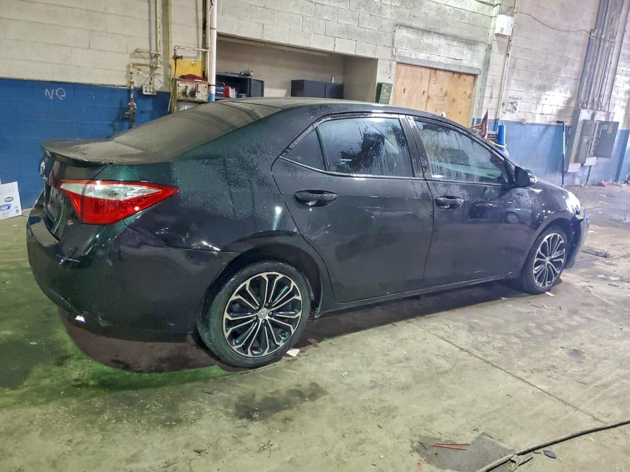 2014 TOYOTA COROLLA L photo 3