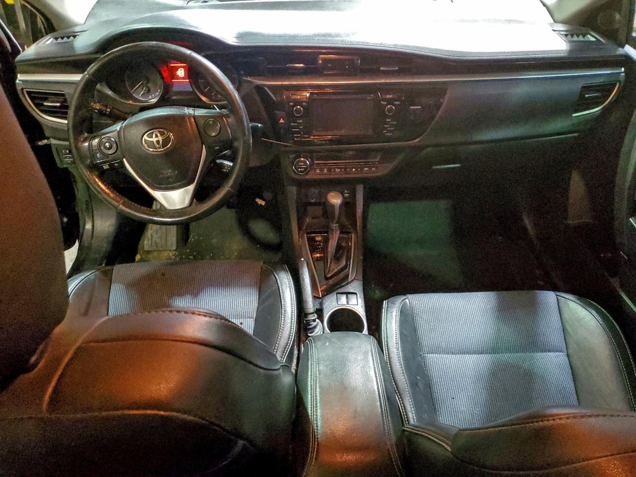 2014 TOYOTA COROLLA L photo 8