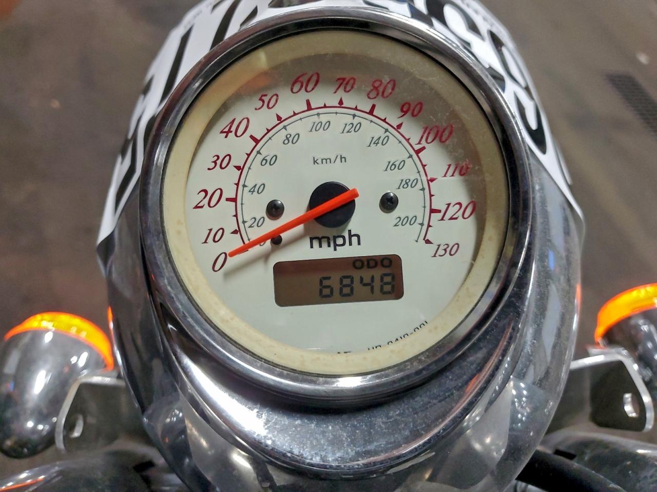 2000 HONDA VT1100 C3 photo 7