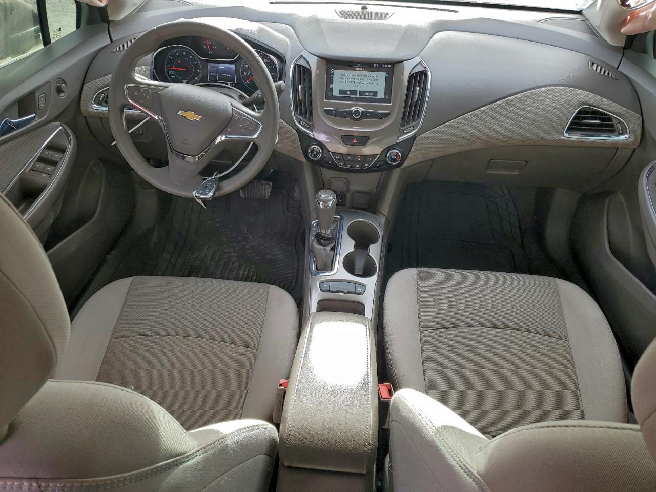 2016 CHEVROLET CRUZE LT photo 8