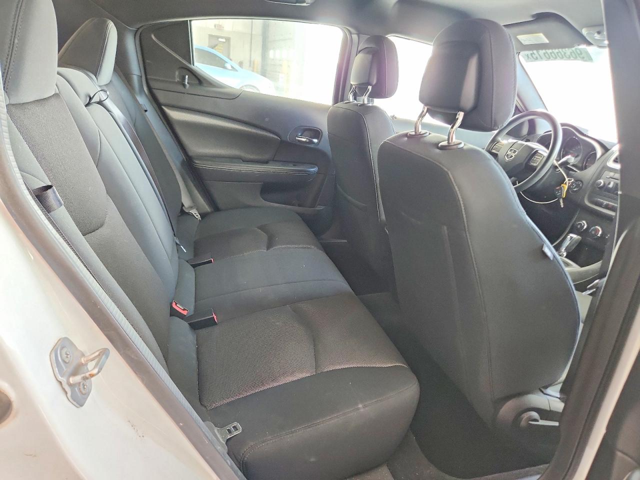 2013 DODGE AVENGER SE photo 10