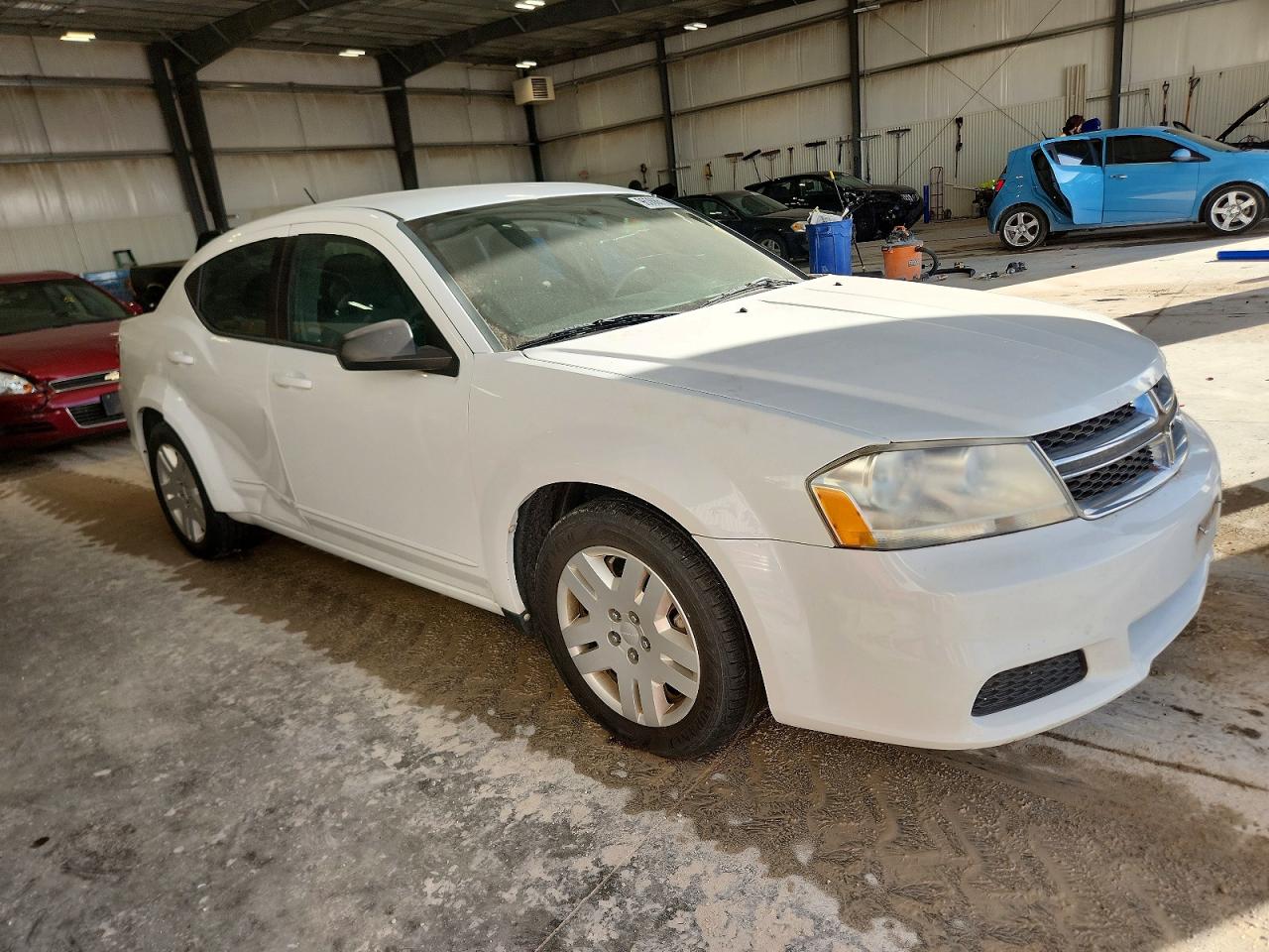 2013 DODGE AVENGER SE photo 4
