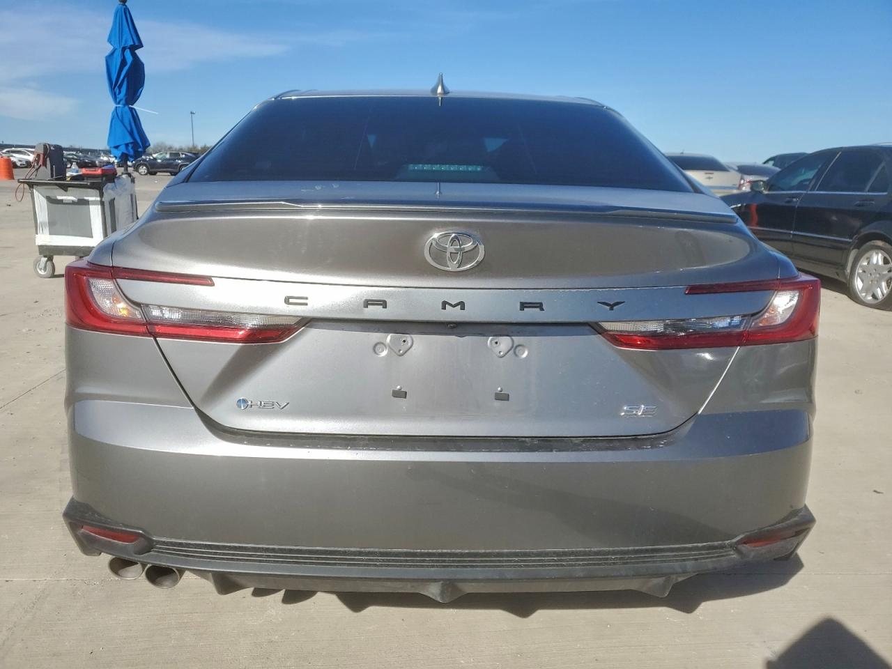 2025 TOYOTA CAMRY XSE photo 6