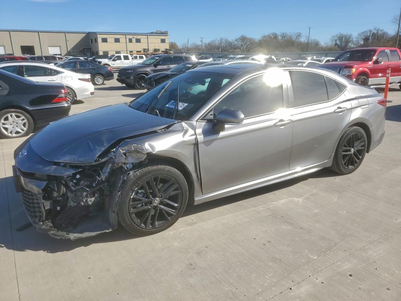 2025 TOYOTA CAMRY