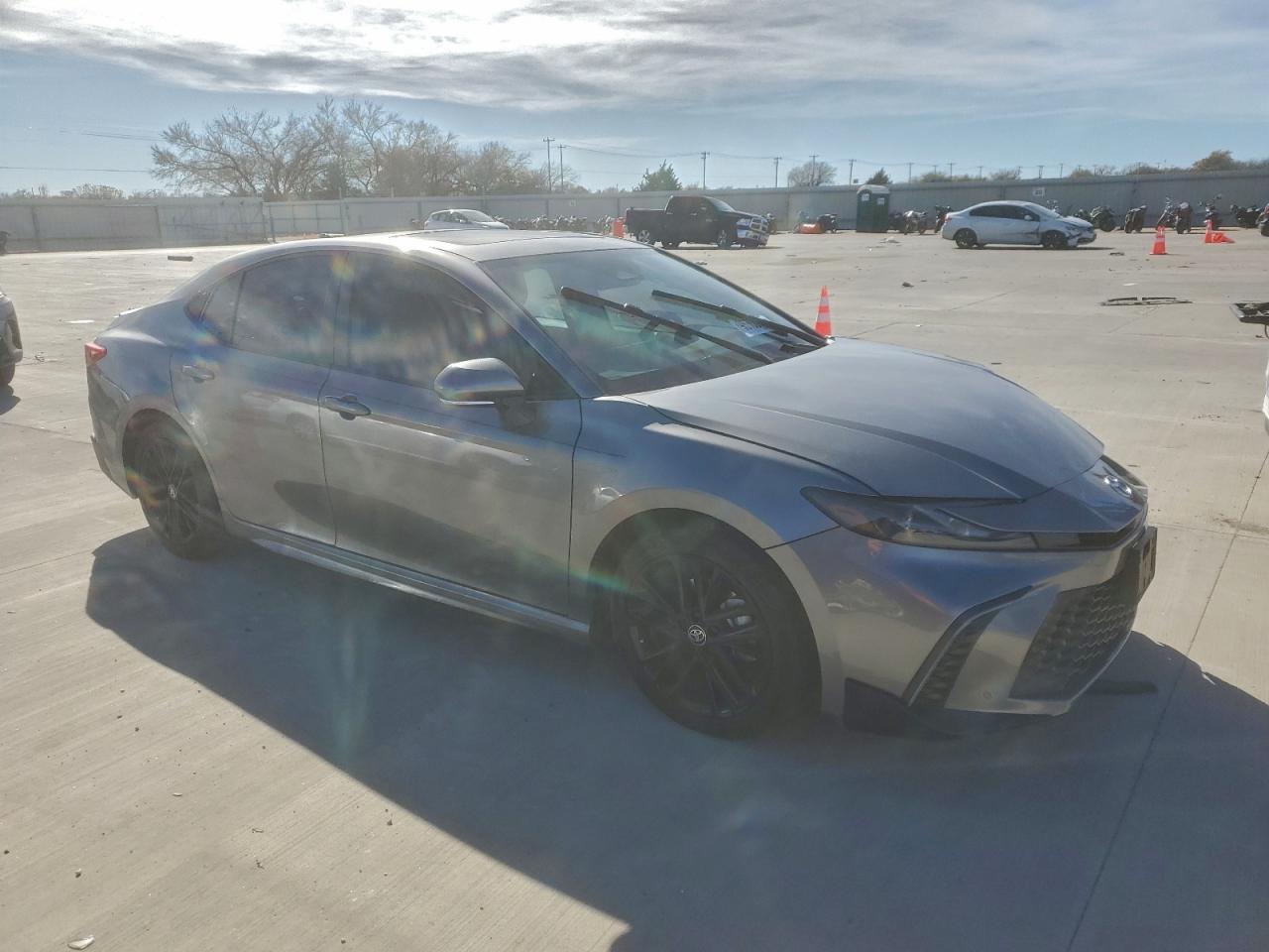 2025 TOYOTA CAMRY XSE photo 4