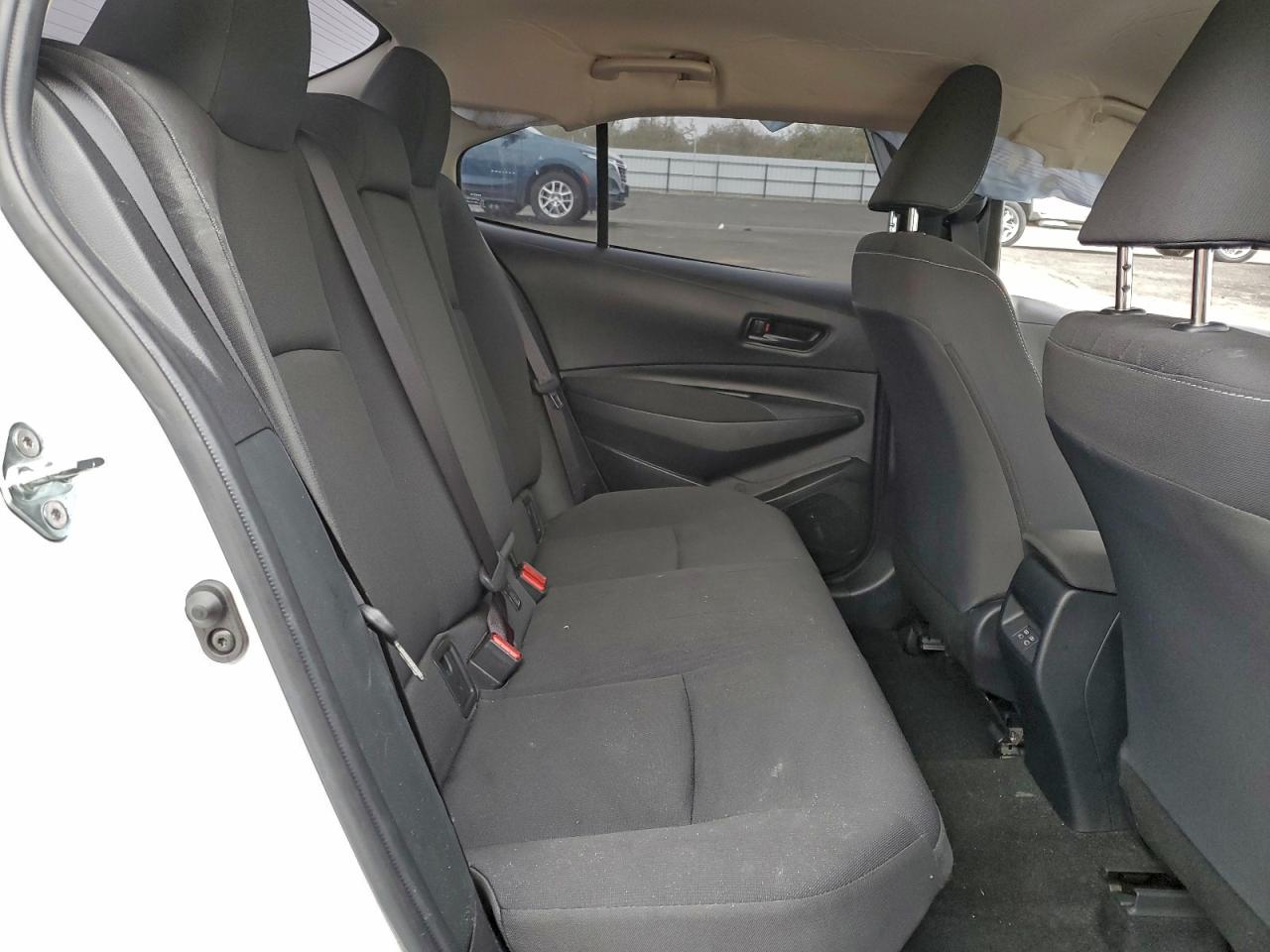 2024 TOYOTA COROLLA LE photo 10