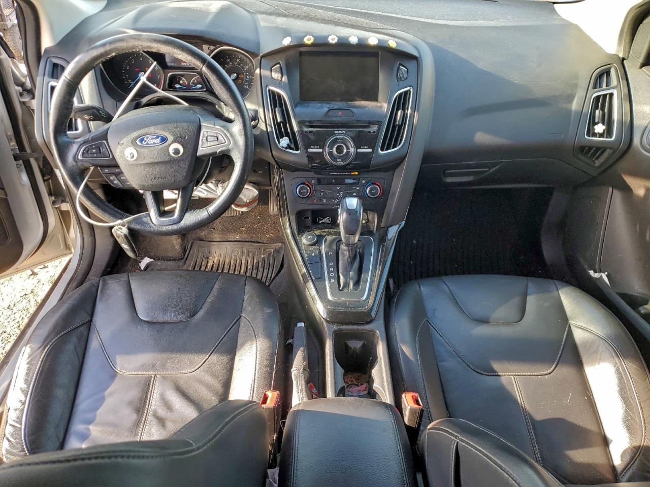 2015 FORD FOCUS TITANIUM photo 8