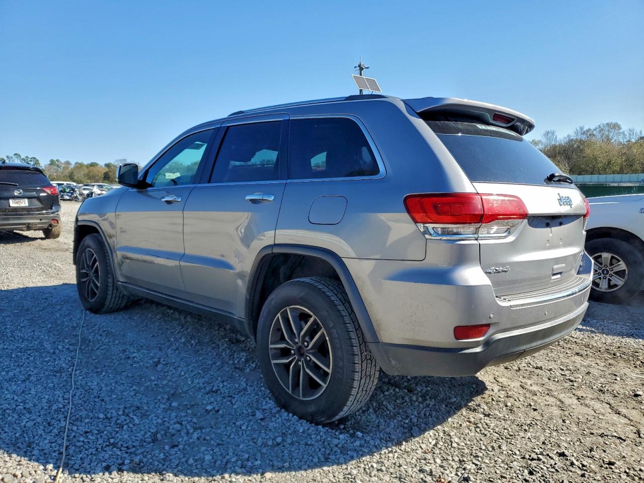 2019 JEEP GRAND CHEROKEE LIMITED photo 3