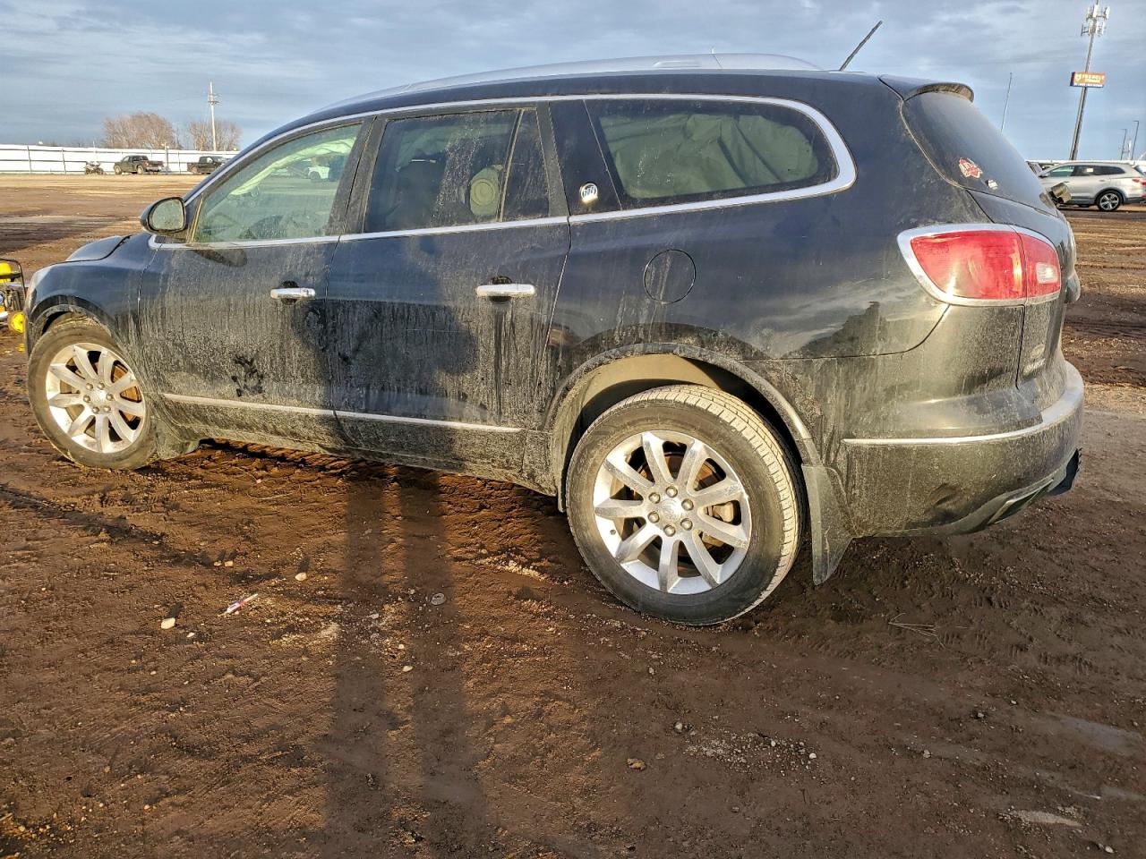 2014 BUICK ENCLAVE photo 3