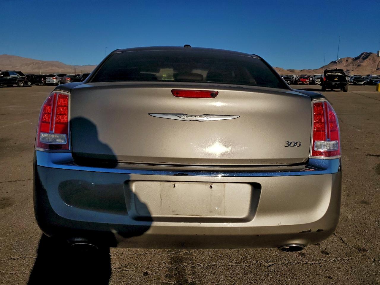 2014 CHRYSLER 300 photo 11