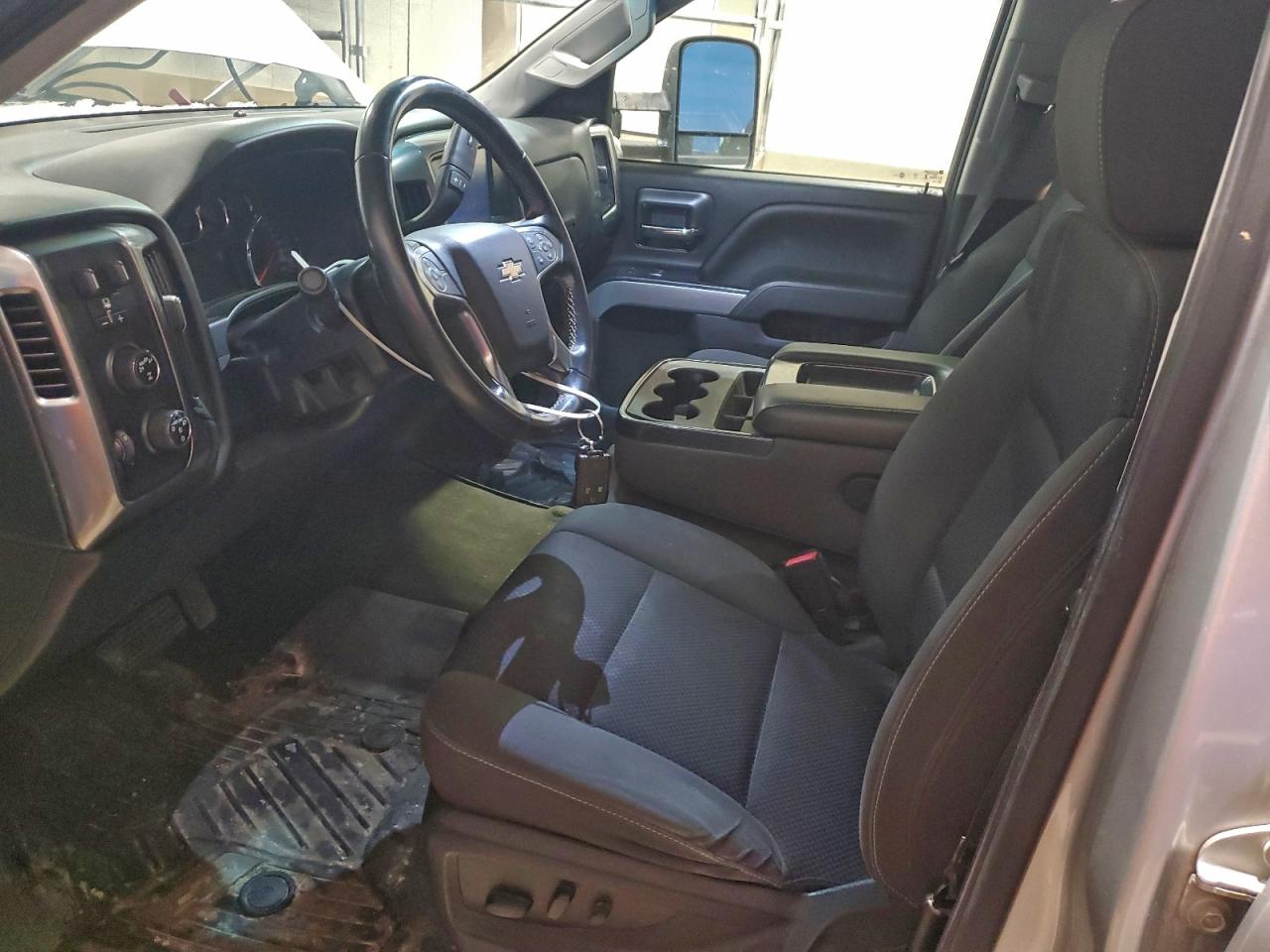 2018 CHEVROLET SILVERADO K1500 LT photo 13