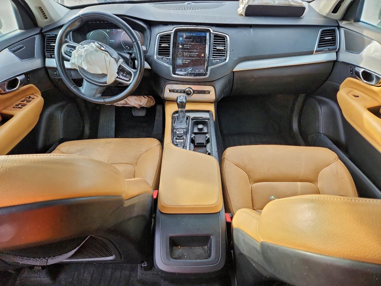 2016 VOLVO XC90 T5 photo 8