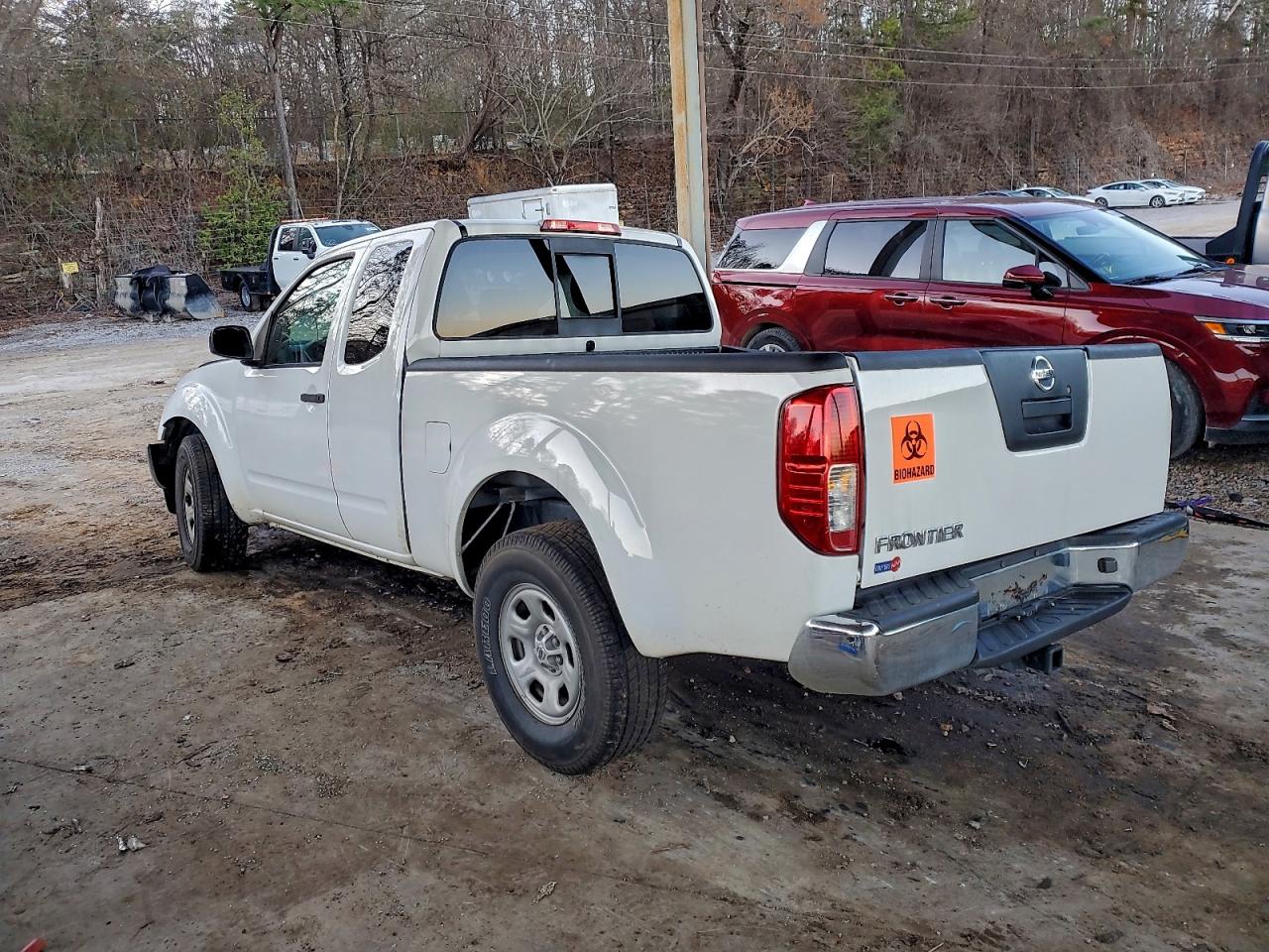 2010 NISSAN FRONTIER KING CAB SE photo 2