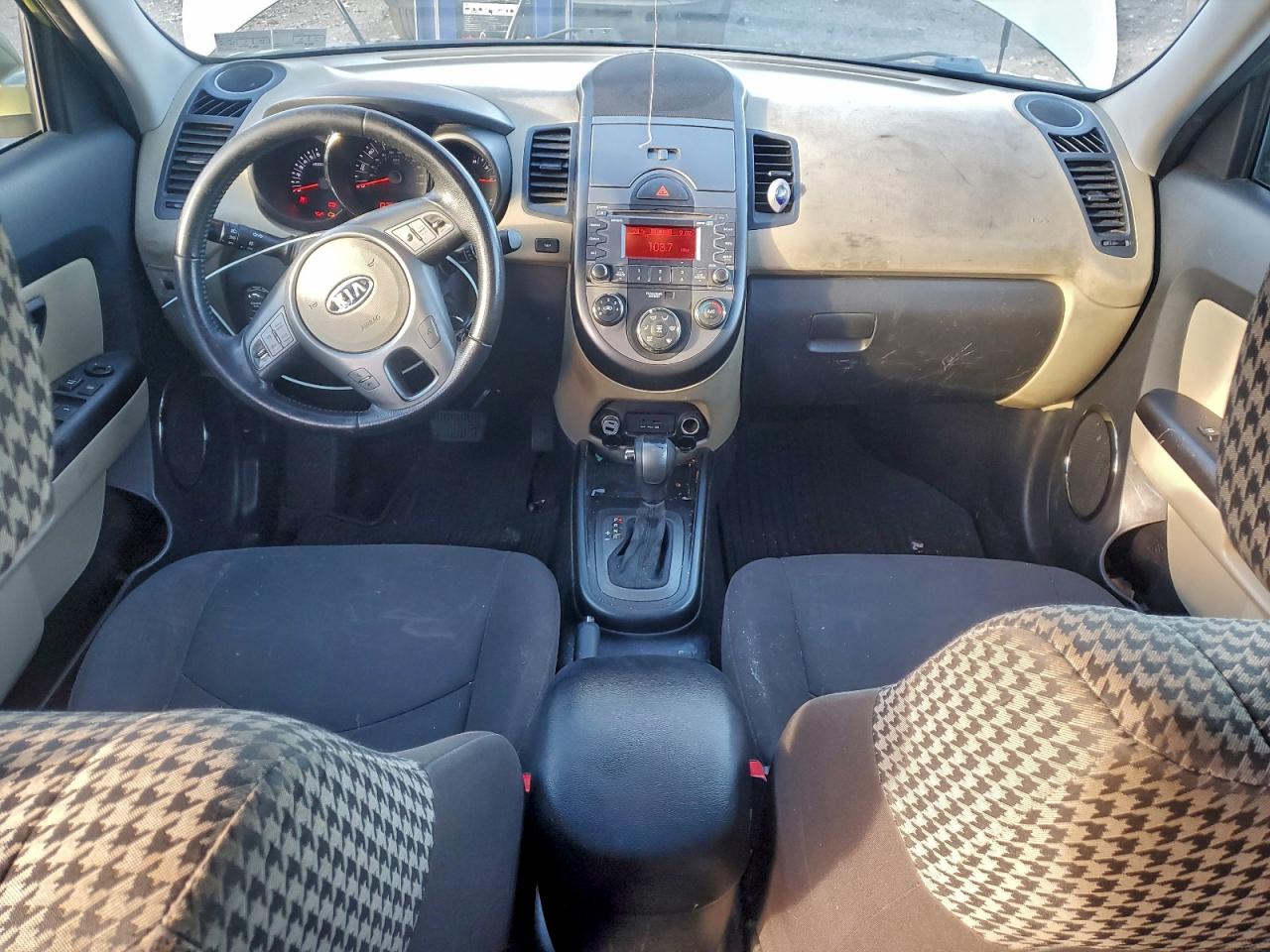2011 KIA SOUL + photo 8