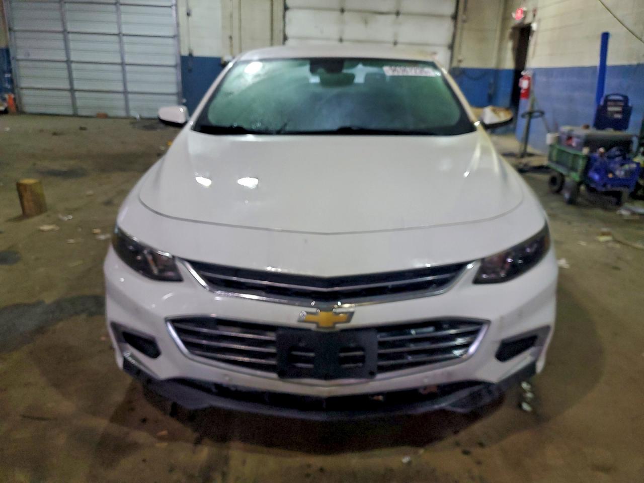 2017 CHEVROLET MALIBU HYBRID photo 5