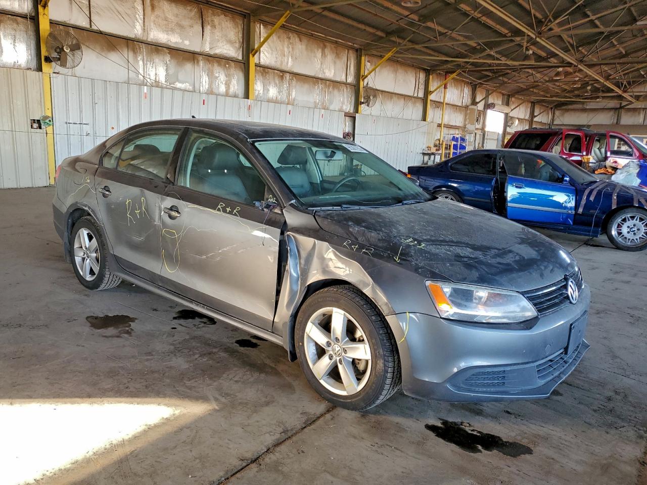 2011 VOLKSWAGEN JETTA TDI photo 4