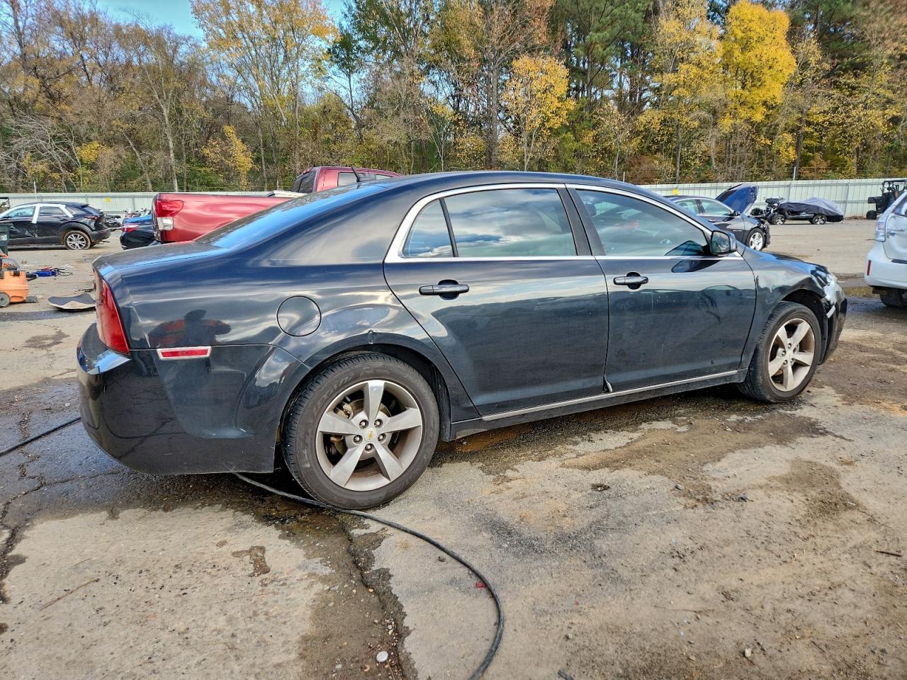 2011 CHEVROLET MALIBU 1LT photo 3