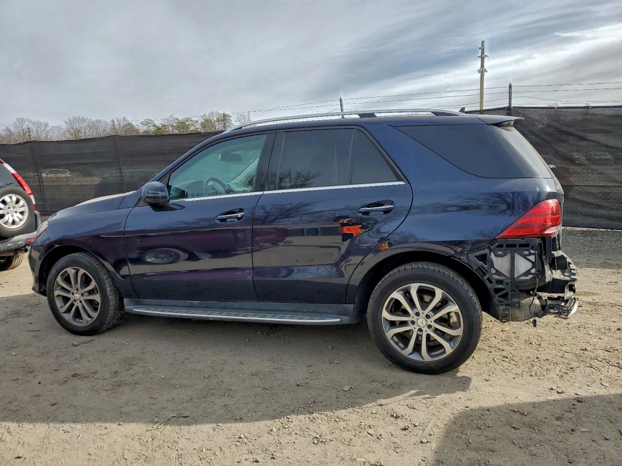 2016 MERCEDES-BENZ GLE 350 4MATIC photo 2