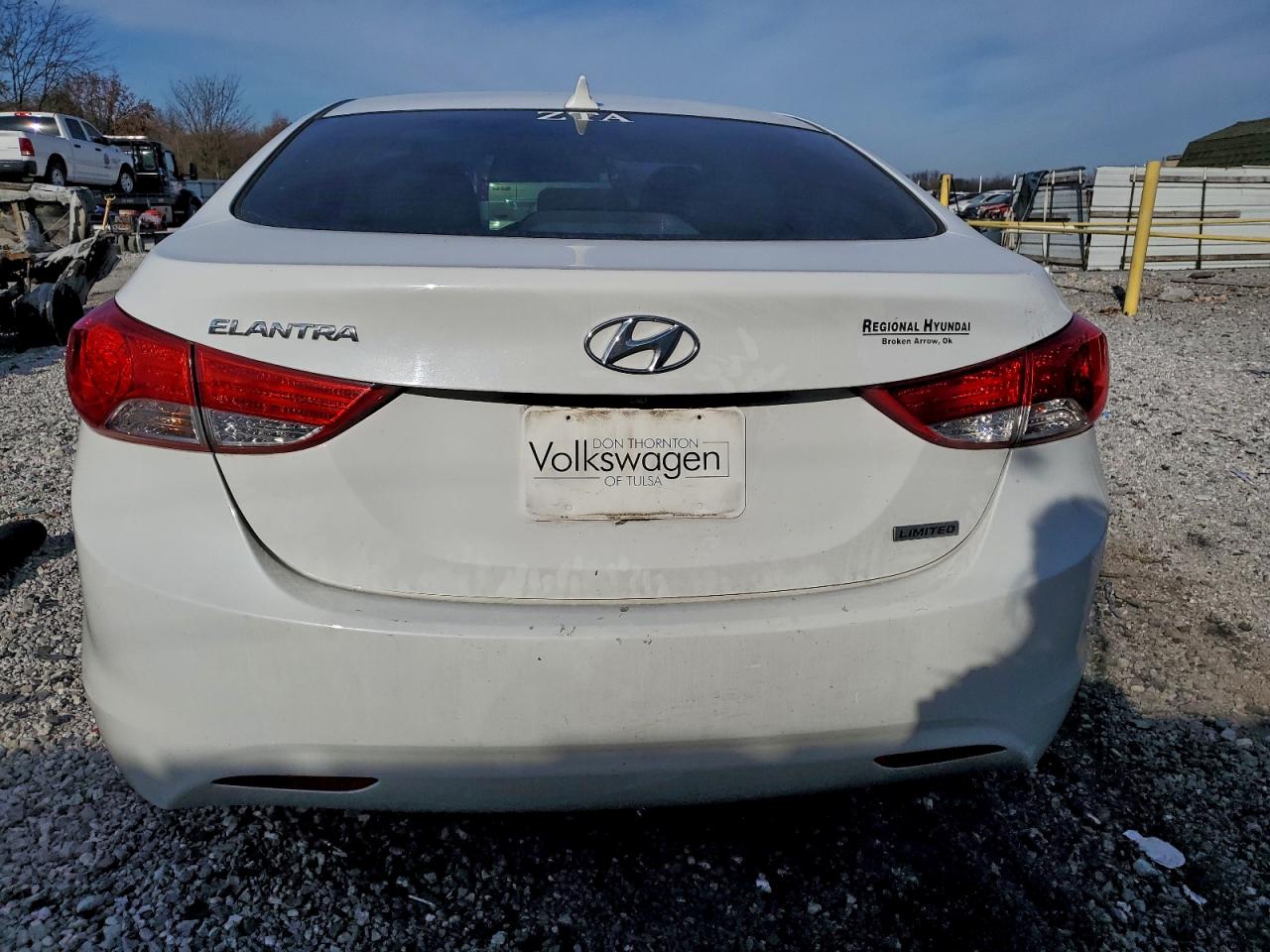 2013 HYUNDAI ELANTRA GLS photo 6