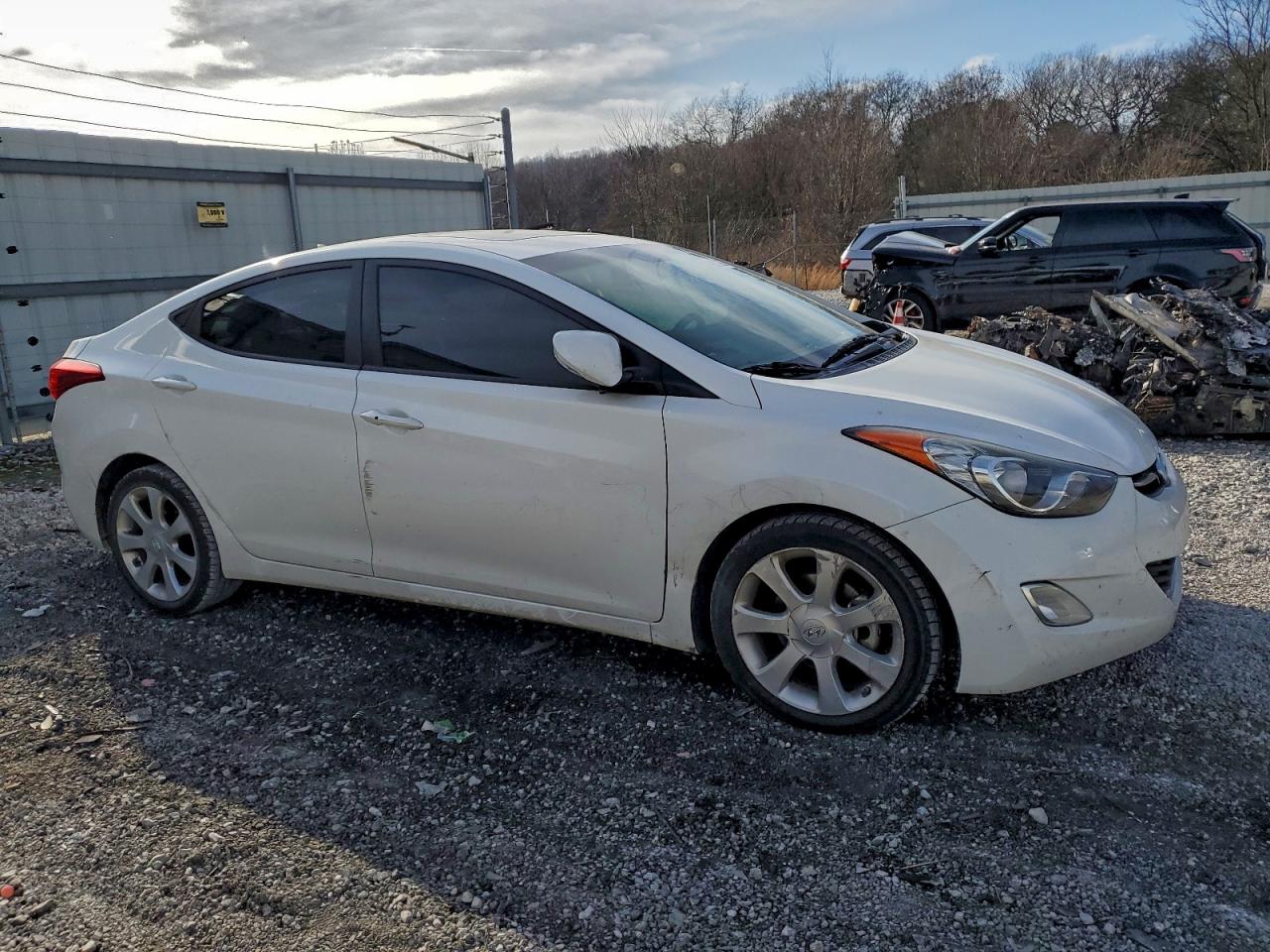 2013 HYUNDAI ELANTRA GLS photo 4