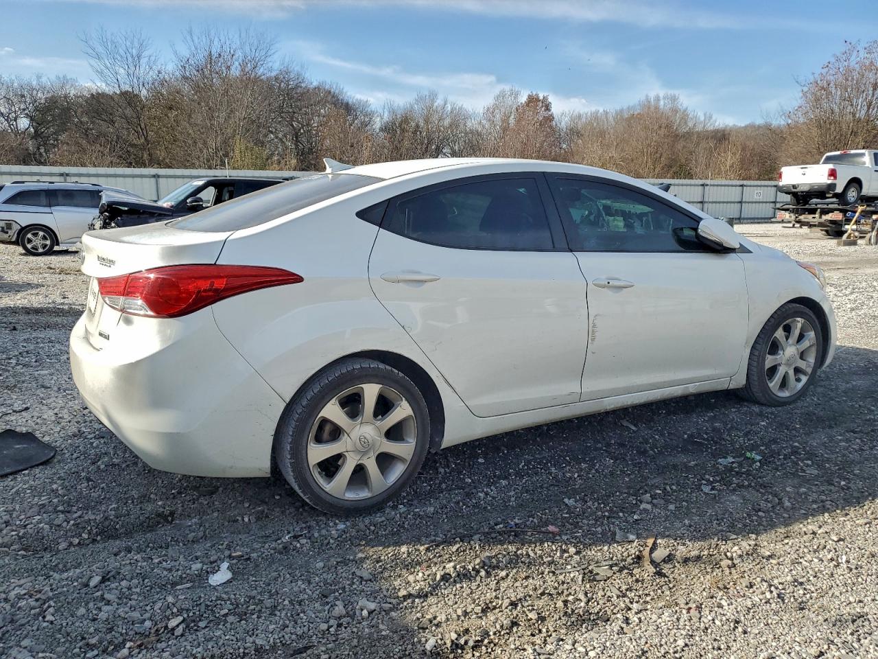 2013 HYUNDAI ELANTRA GLS photo 3