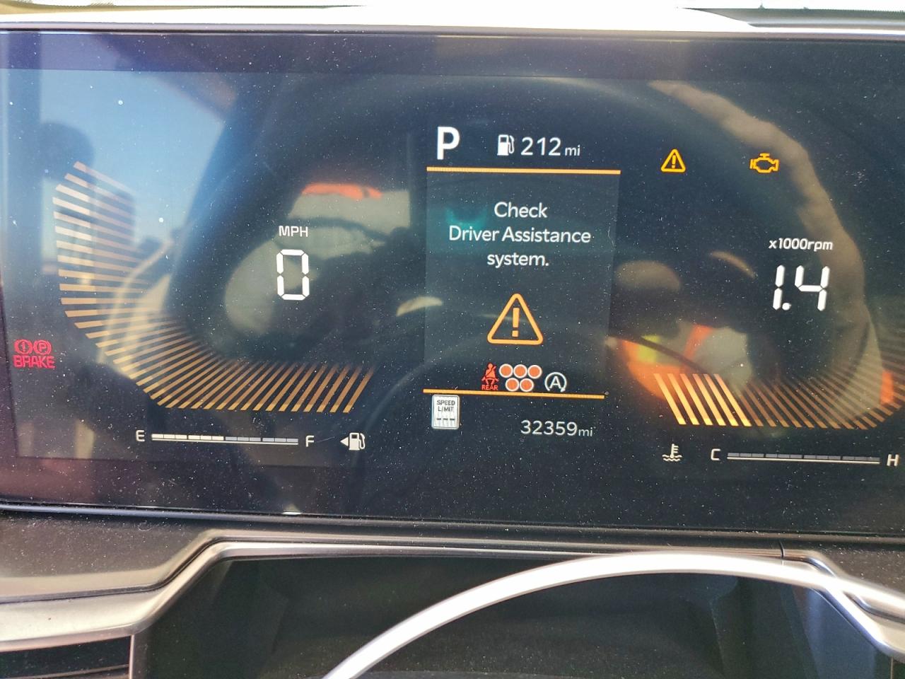 2024 KIA SORENTO S photo 17
