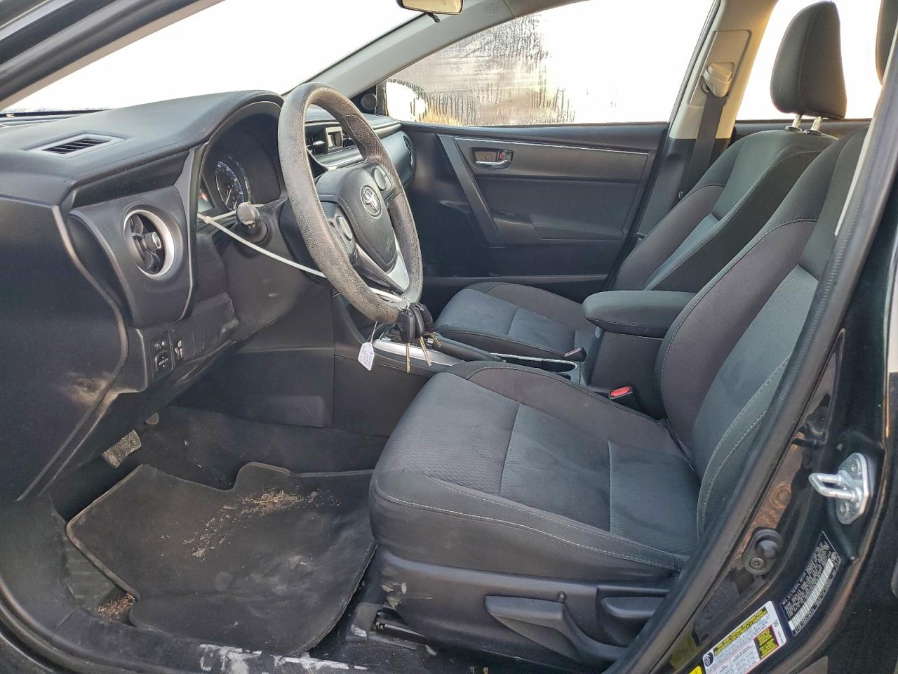2017 TOYOTA COROLLA L photo 19