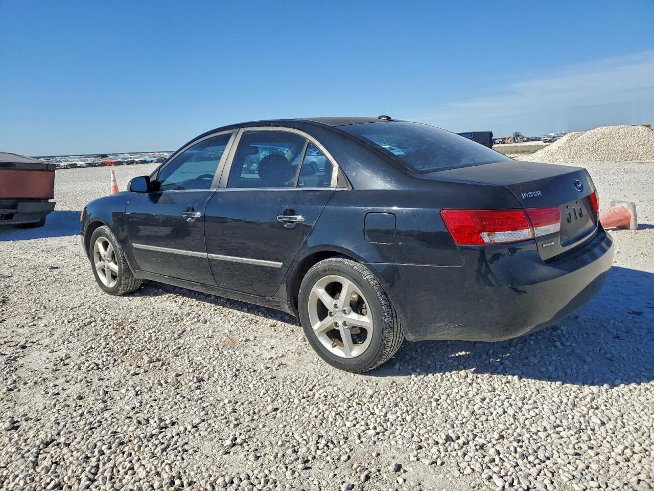 2008 HYUNDAI SONATA SE photo 4