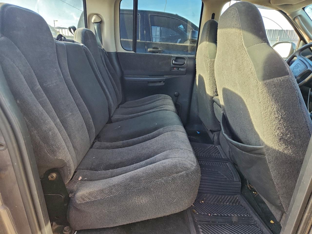 2004 DODGE DAKOTA photo 19