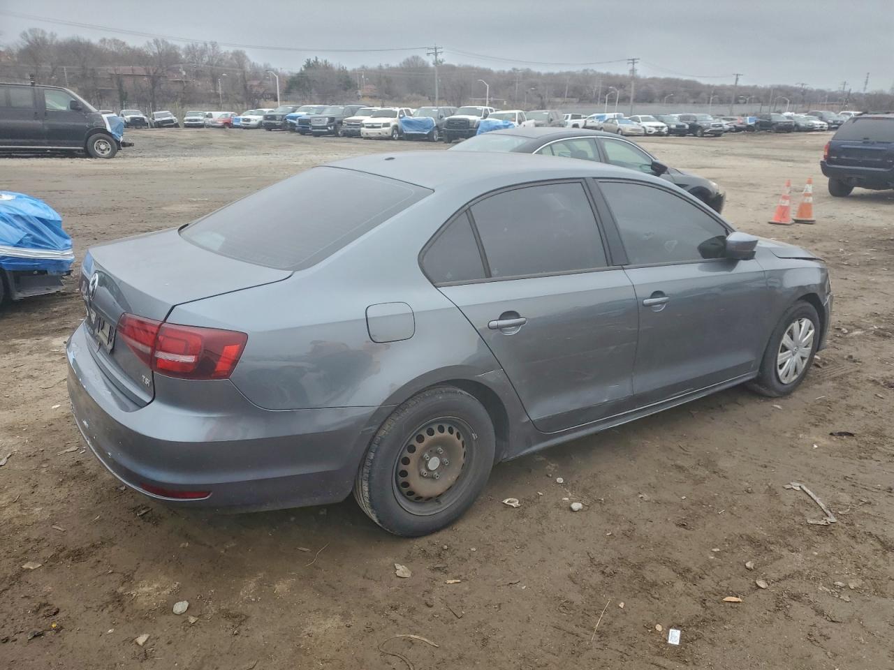 2016 VOLKSWAGEN JETTA S photo 3