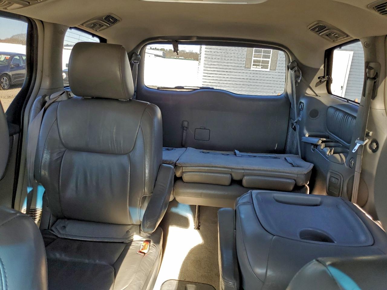 2009 TOYOTA SIENNA XLE photo 10