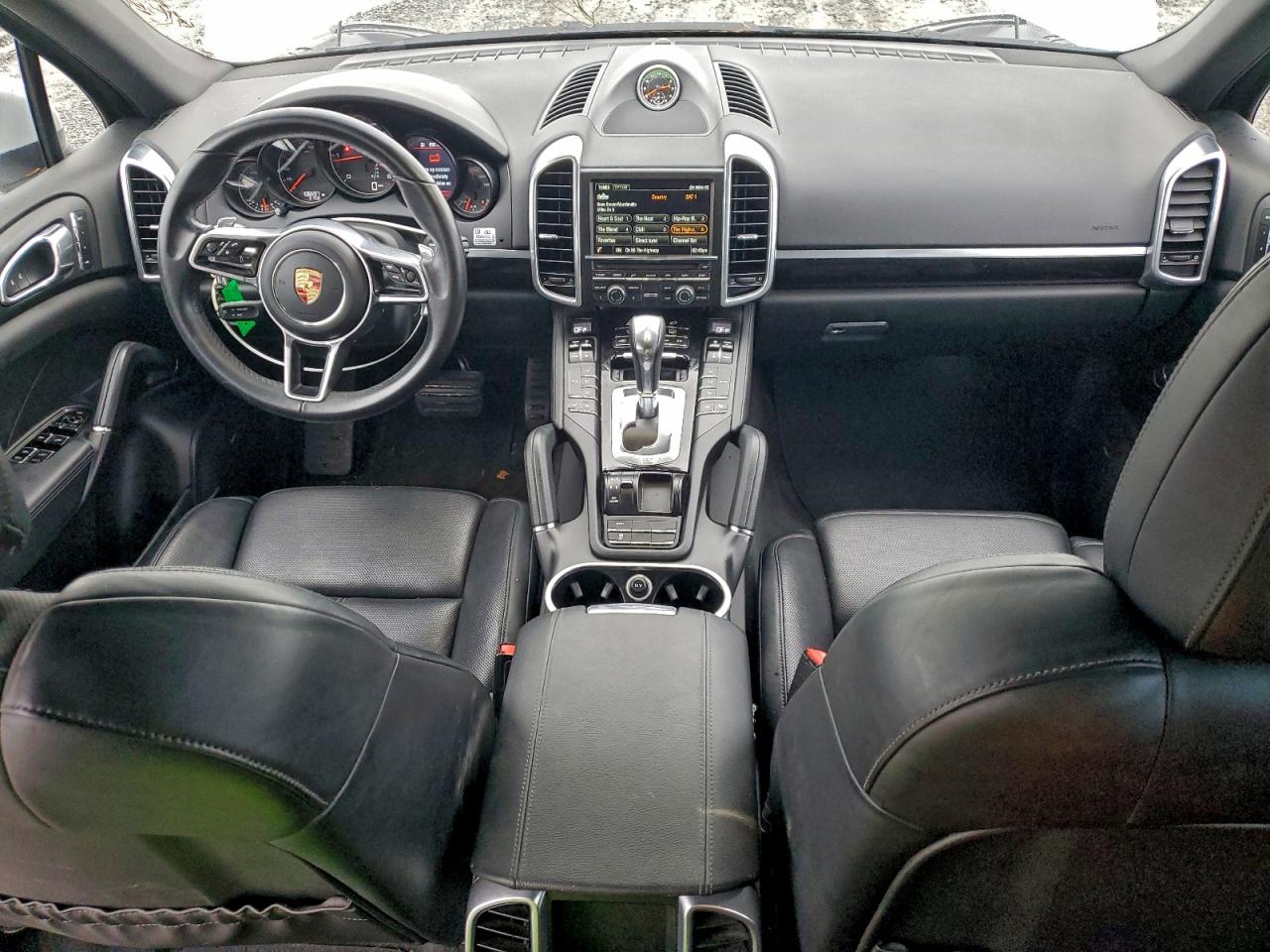 2015 PORSCHE CAYENNE photo 8