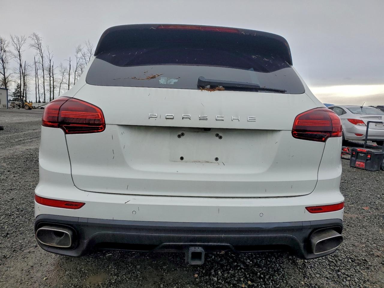 2015 PORSCHE CAYENNE photo 6
