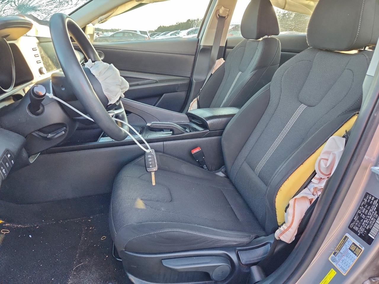 2021 HYUNDAI ELANTRA SE photo 7